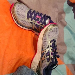 New balance shoes